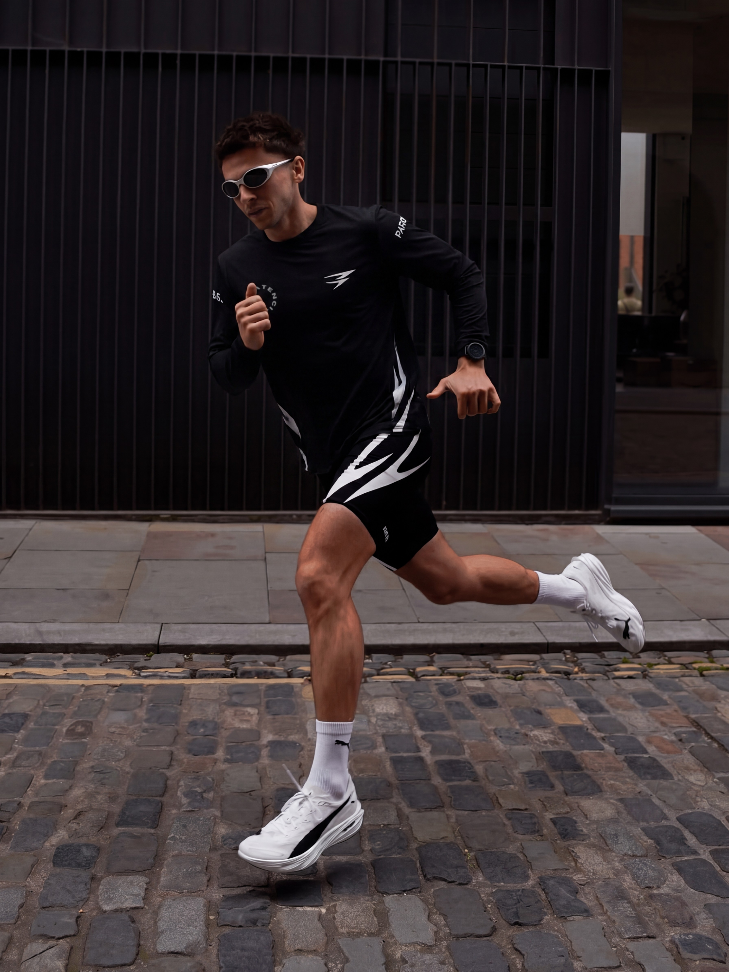 Running Long Sleeve Black